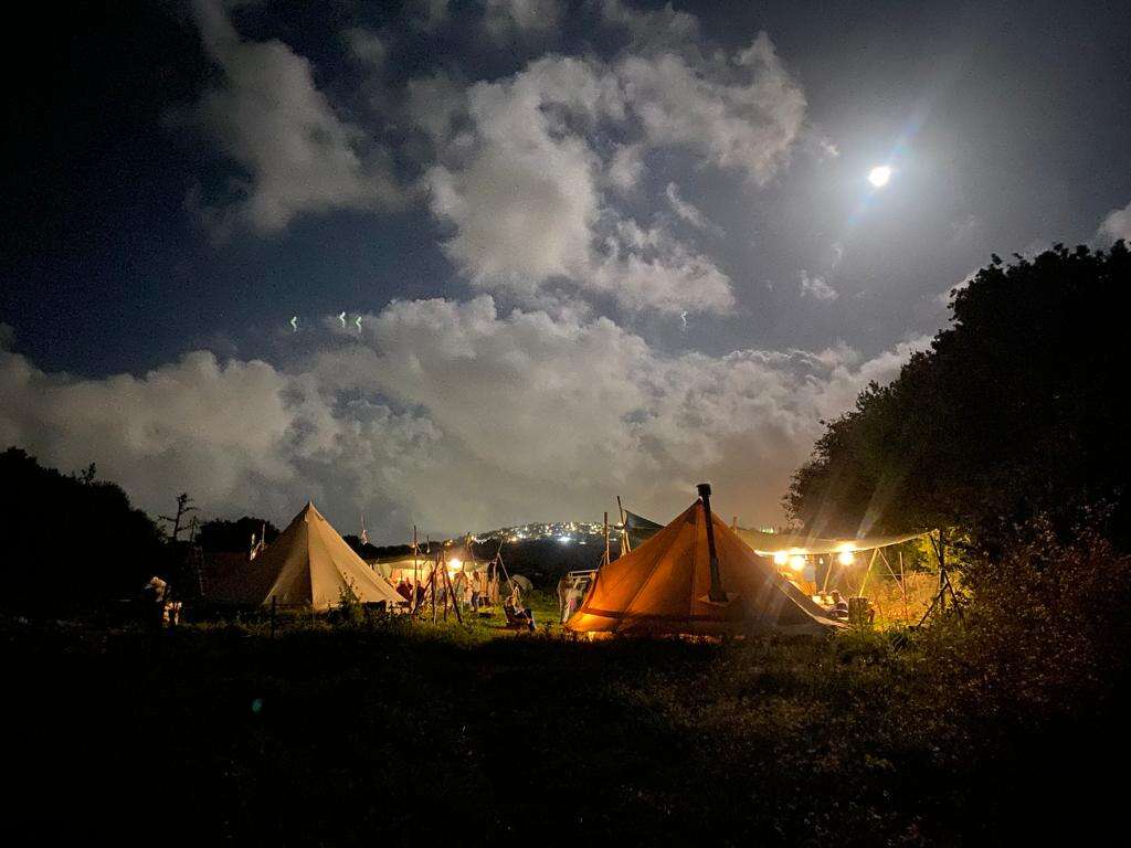 אוהל קמפינג - עין יעקב