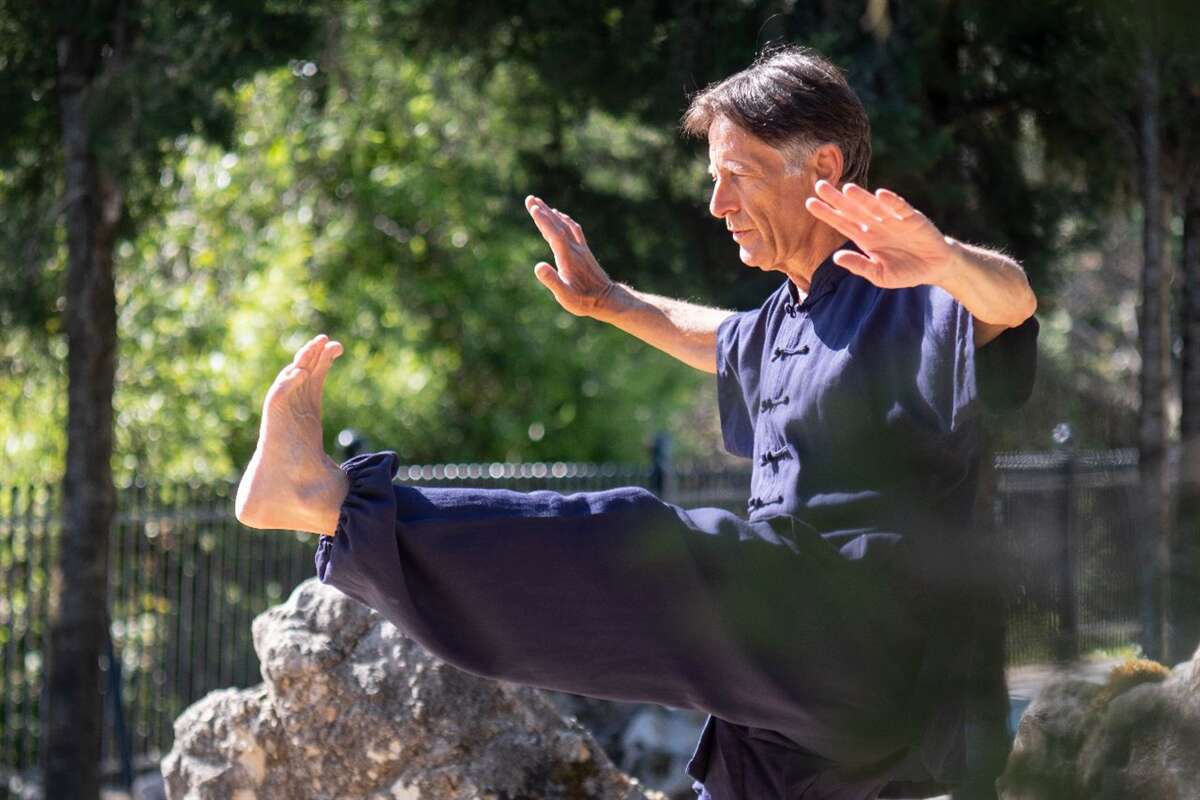 ריטריט סתיו mindfulness באי לפקדה יוון
