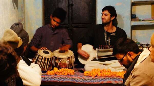 קונצרט מוסיקה הודית קלסית וארוחה הודית