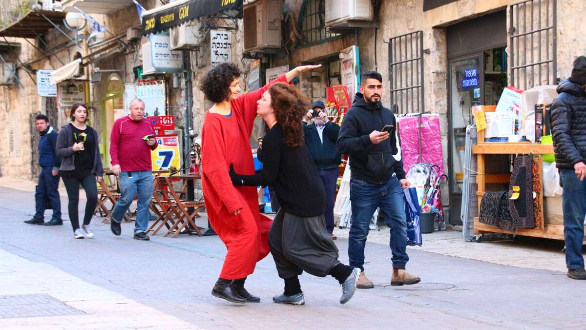 מקפיצה - סדנה לאנשי הבמה ברחובות העיר