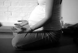 שיעורי יוגה ופילאטיס לנשים בהריון